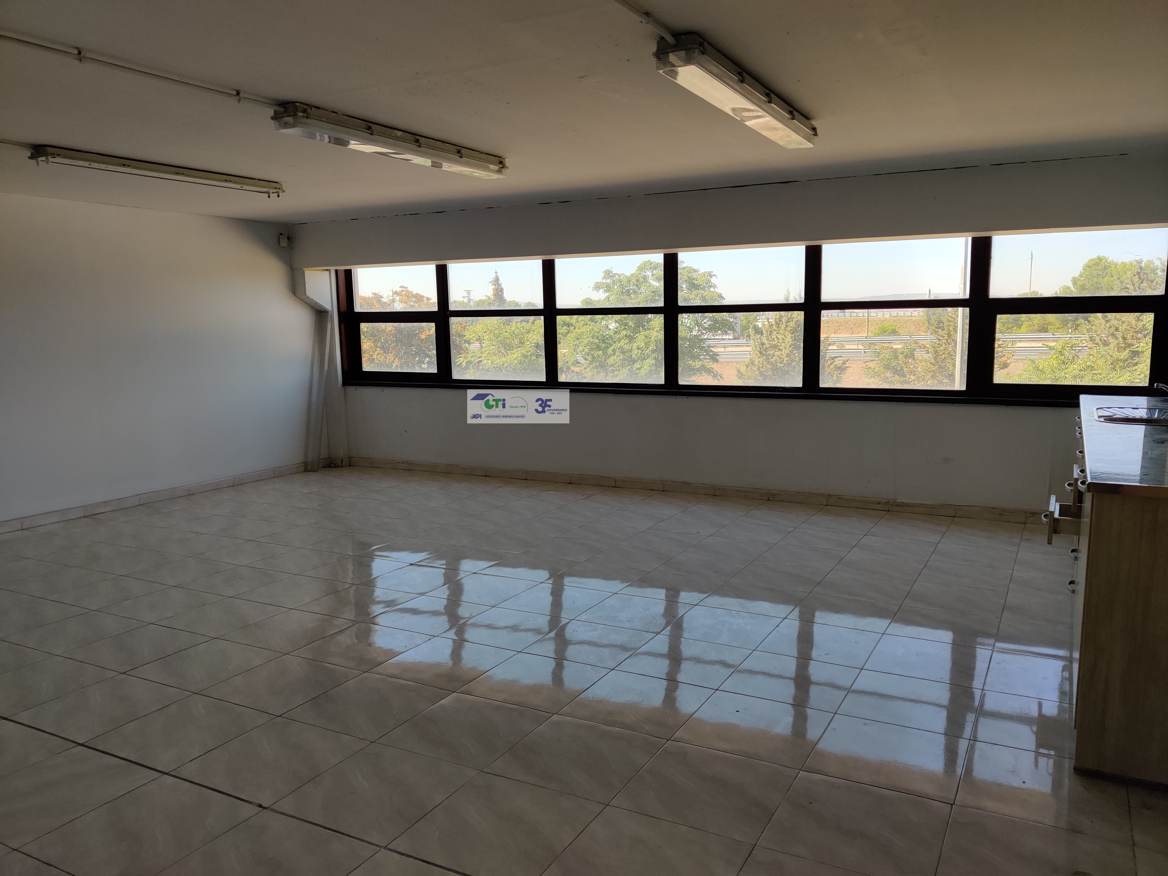 GTI Zaragoza - Naves Industriales - Locales Comerciales