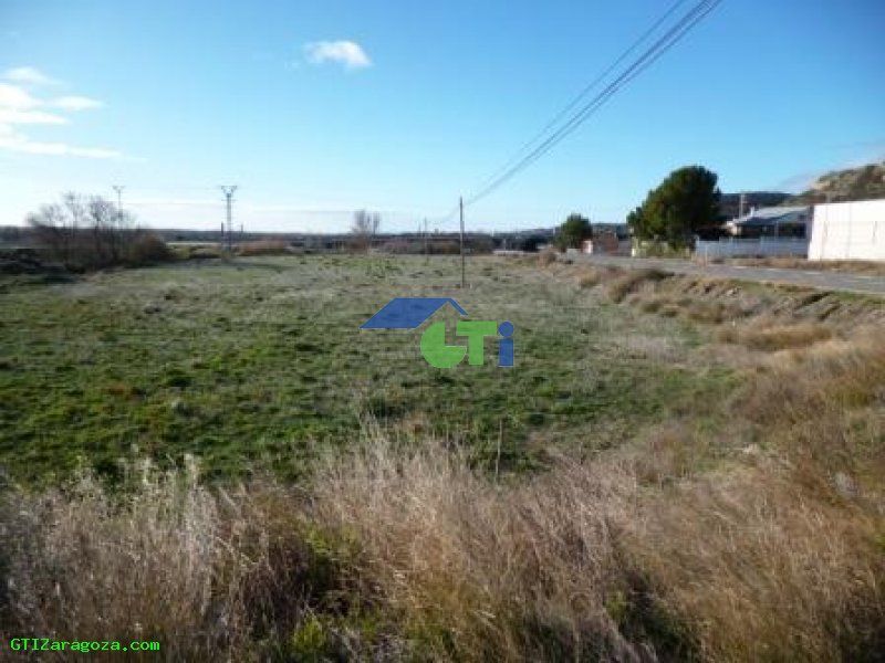 Terreno en venta (ZUERA)