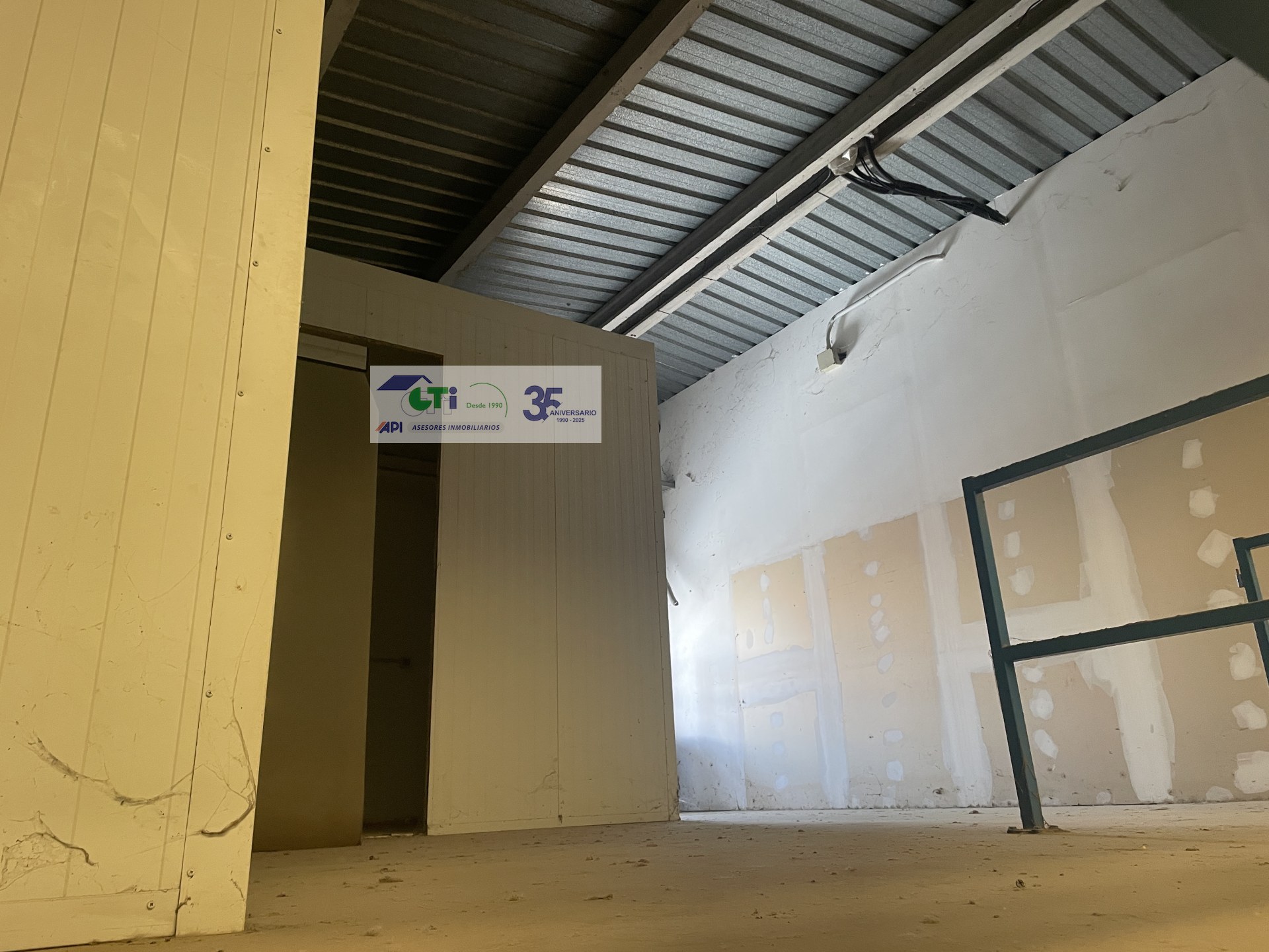 GTI Zaragoza - Naves Industriales - Locales Comerciales