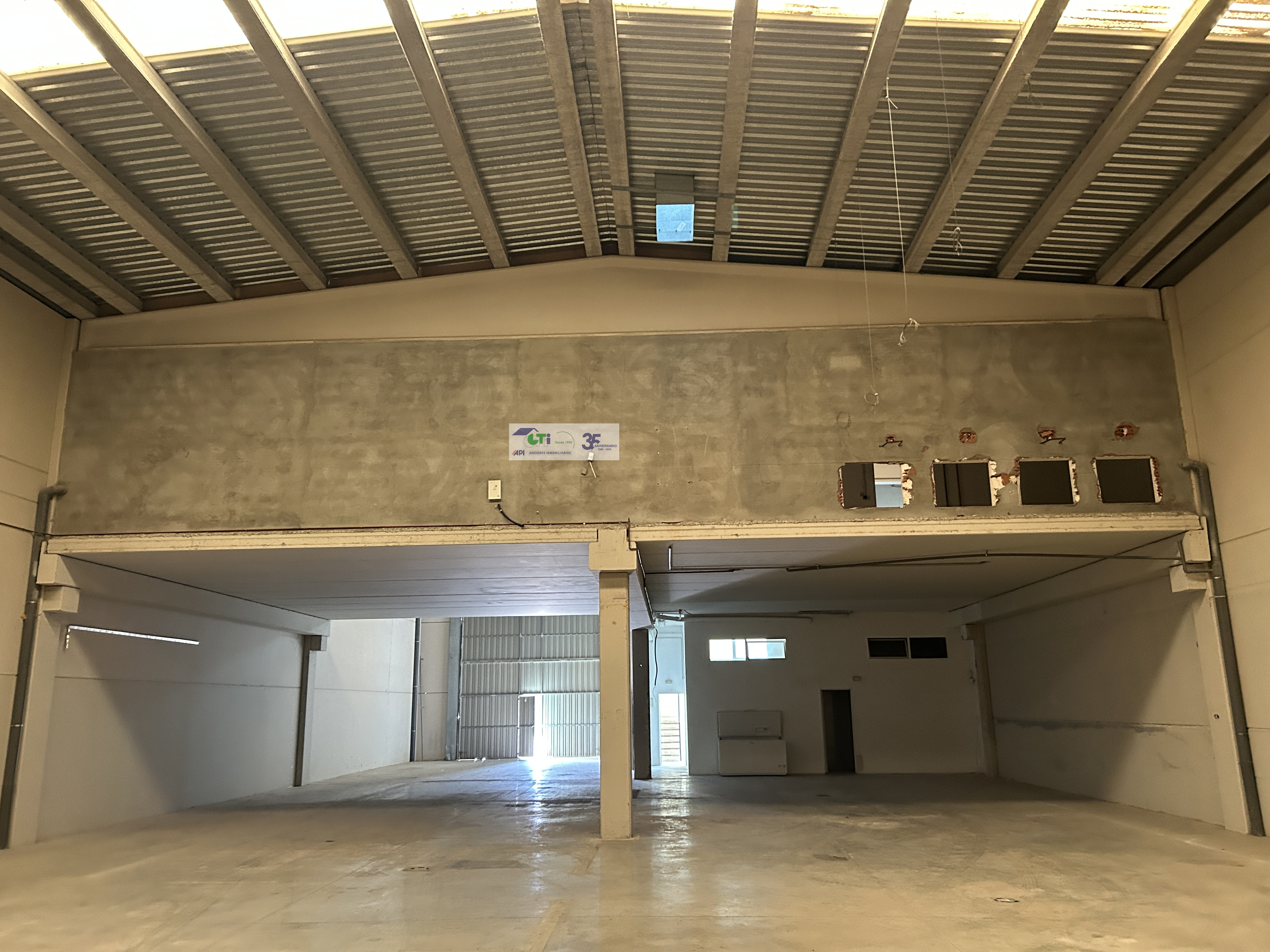 GTI Zaragoza - Naves Industriales - Locales Comerciales