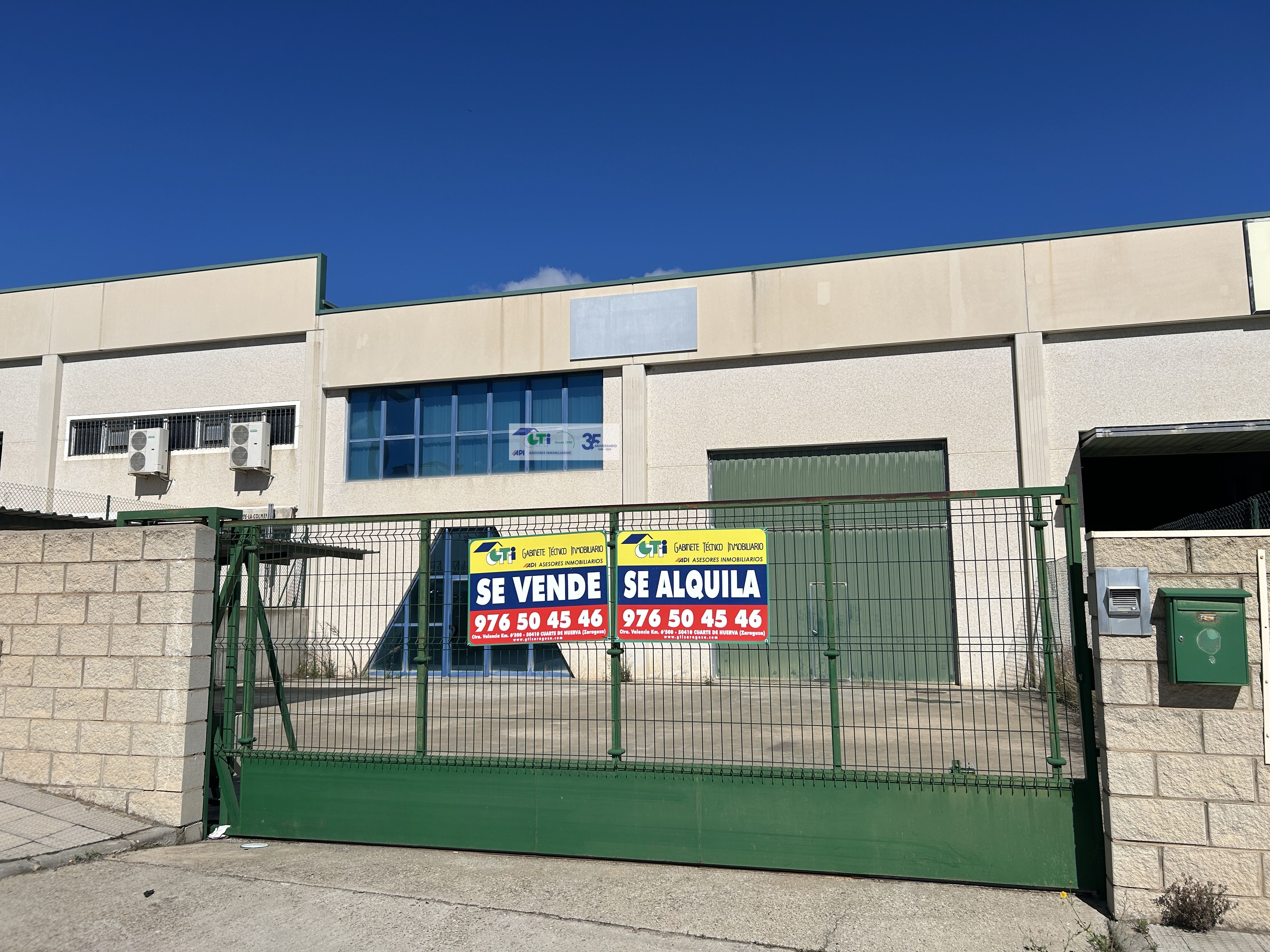 NAVE EN ALQUILER O  EN VENTA - POLÍGONO CENTROVÍA, LA MUELA.