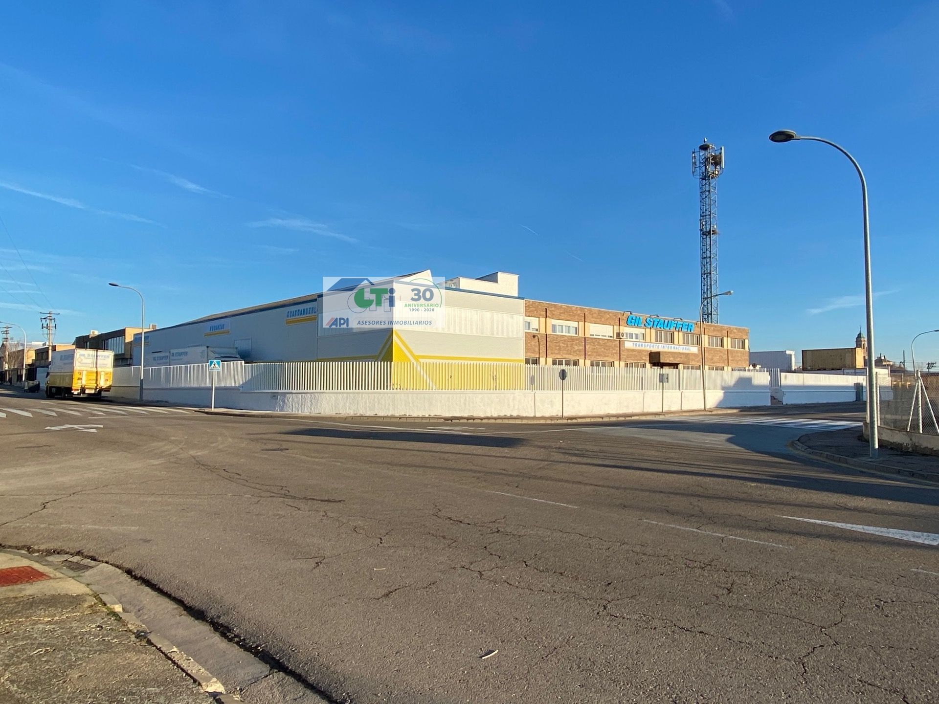 Nave industrial aislada tipo C en venta en Zaragoza, Polígono Insider, La Cartuja Baja