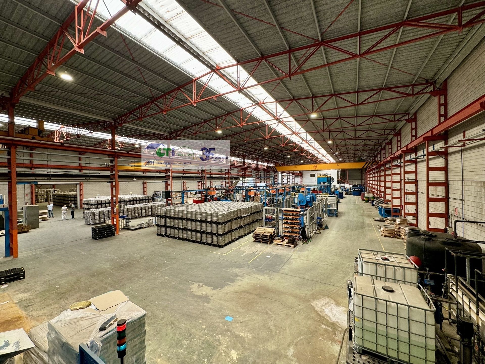 Nave industrial tipo C de 4.622m2 con 4 puentes grúa en Polígono Figueruelas – Zaragoza