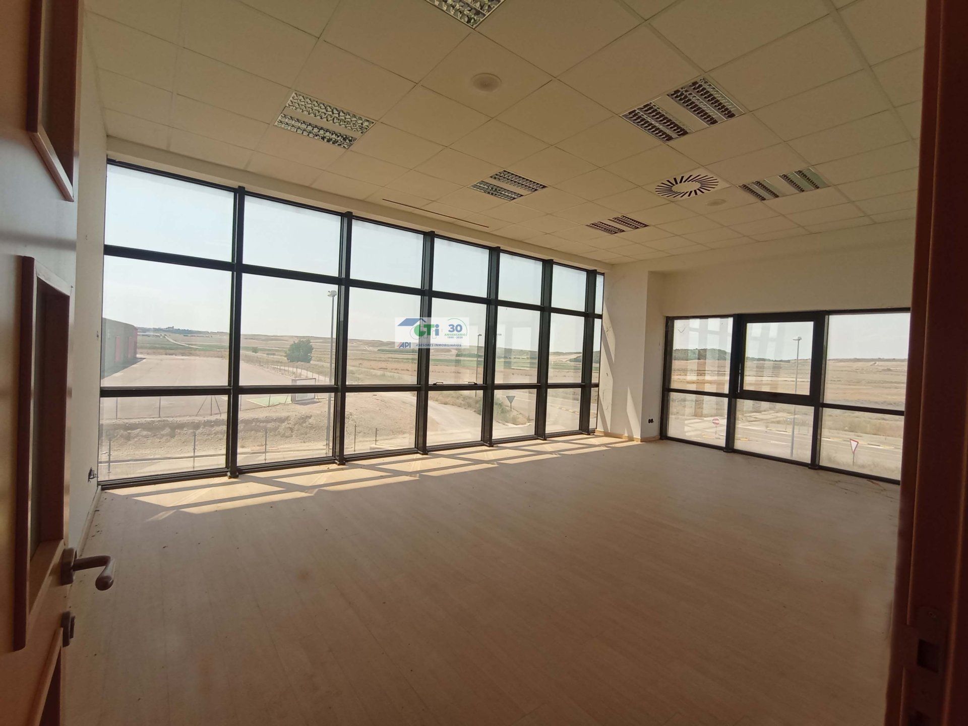 GTI Zaragoza - Naves Industriales - Locales Comerciales