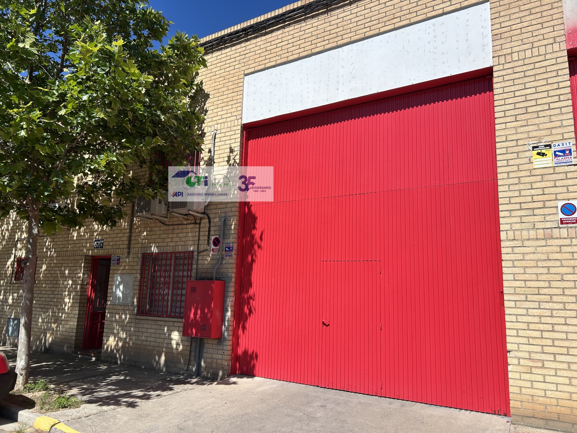 NAVE EN VENTA CUARTE DE HUERVA
