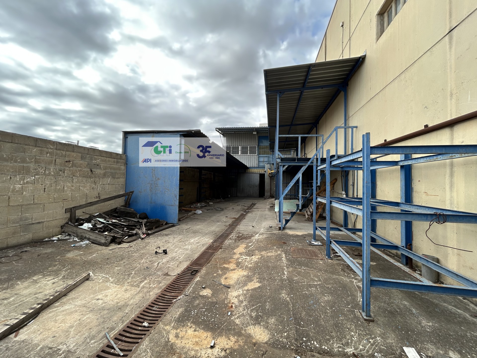 GTI Zaragoza - Naves Industriales - Locales Comerciales