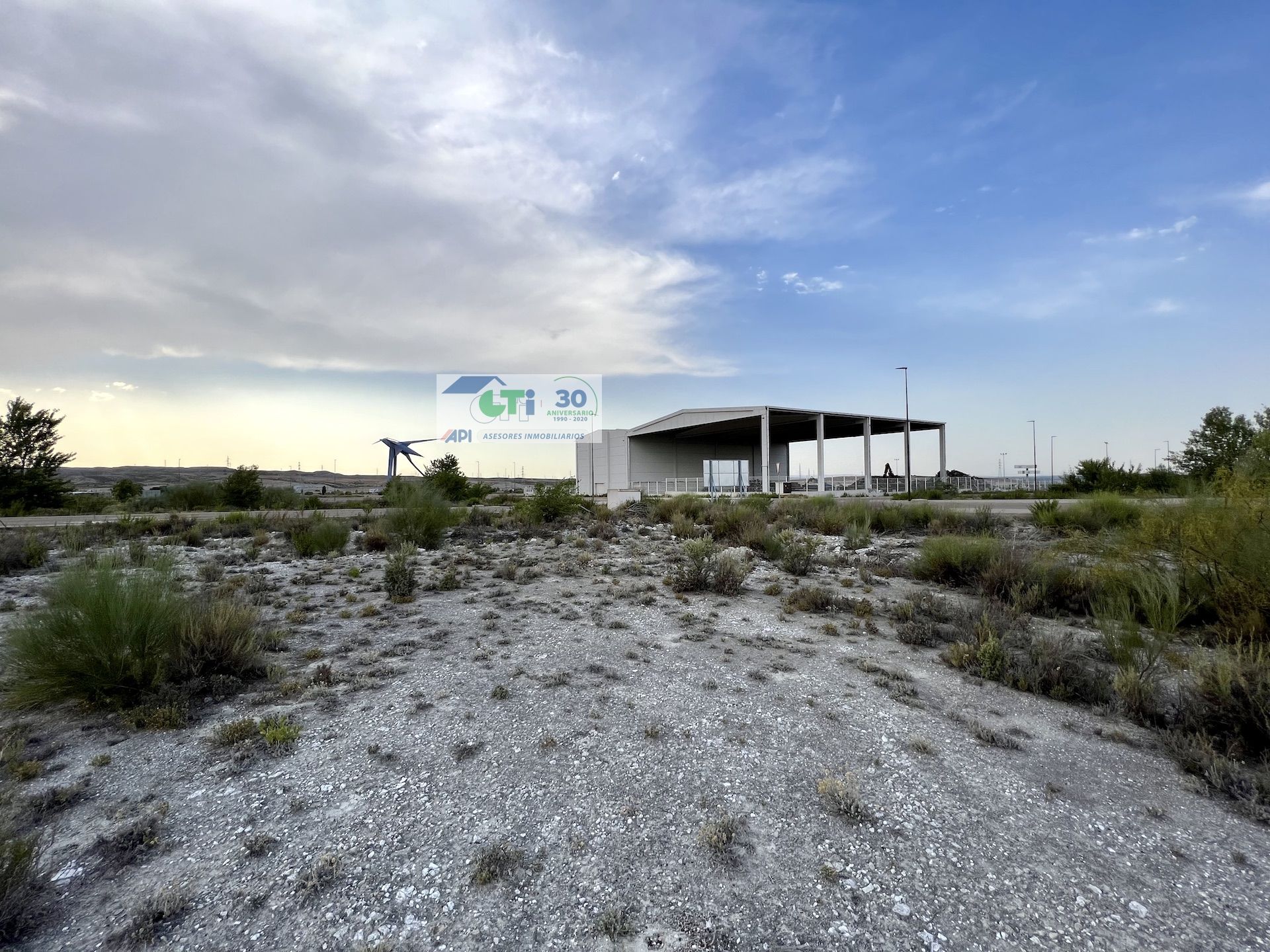 GTI Zaragoza - Naves Industriales - Locales Comerciales