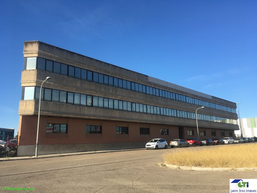 EDIFICIO DE OFICINAS EN ALQUILER