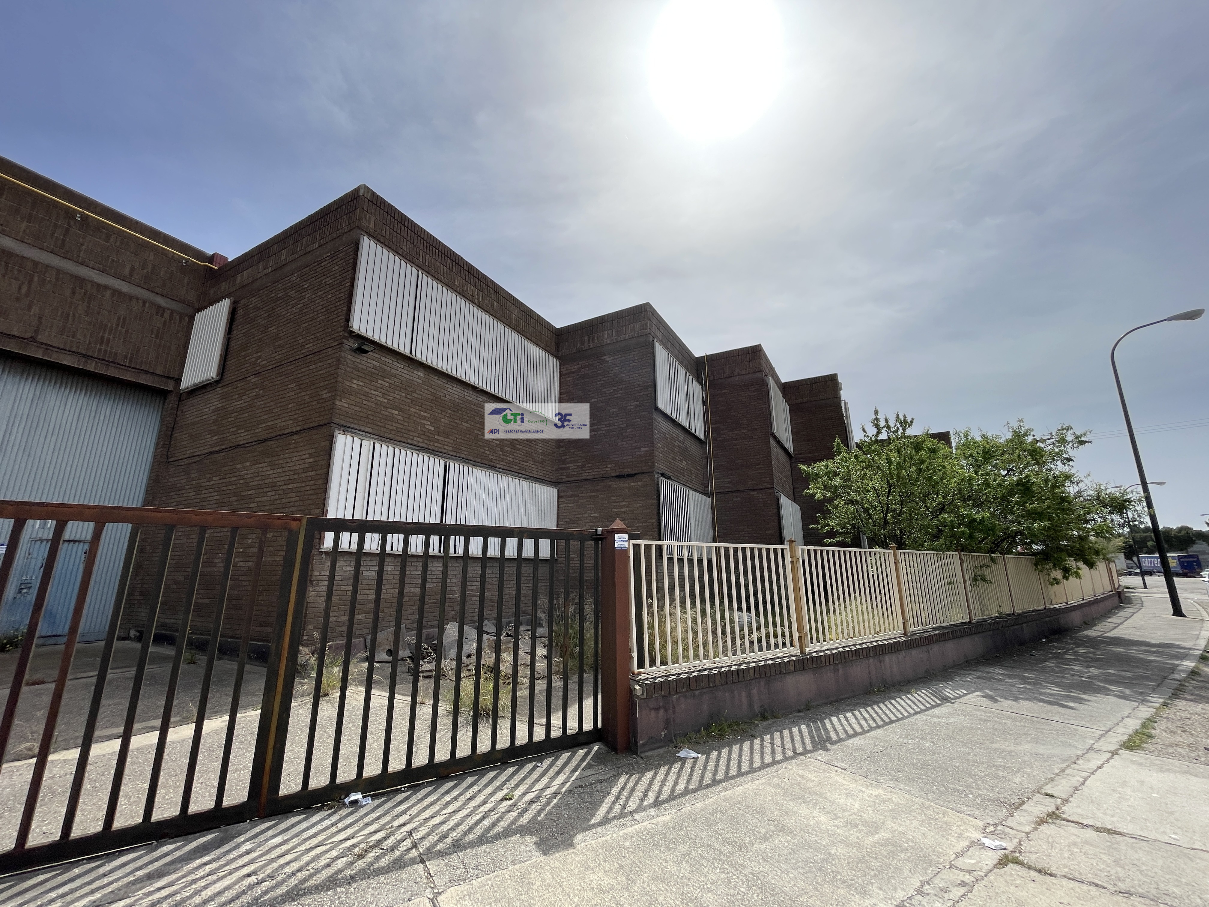 GTI Zaragoza - Naves Industriales - Locales Comerciales