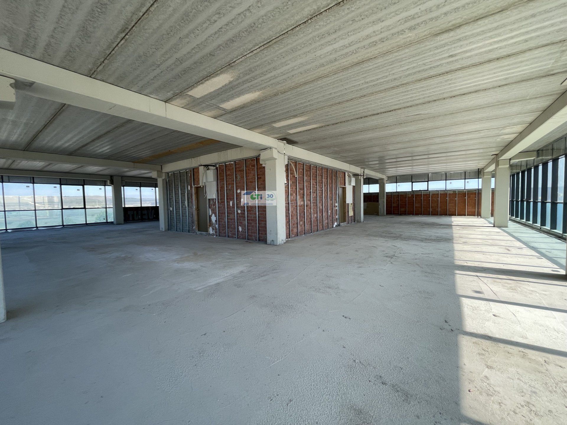 GTI Zaragoza - Naves Industriales - Locales Comerciales