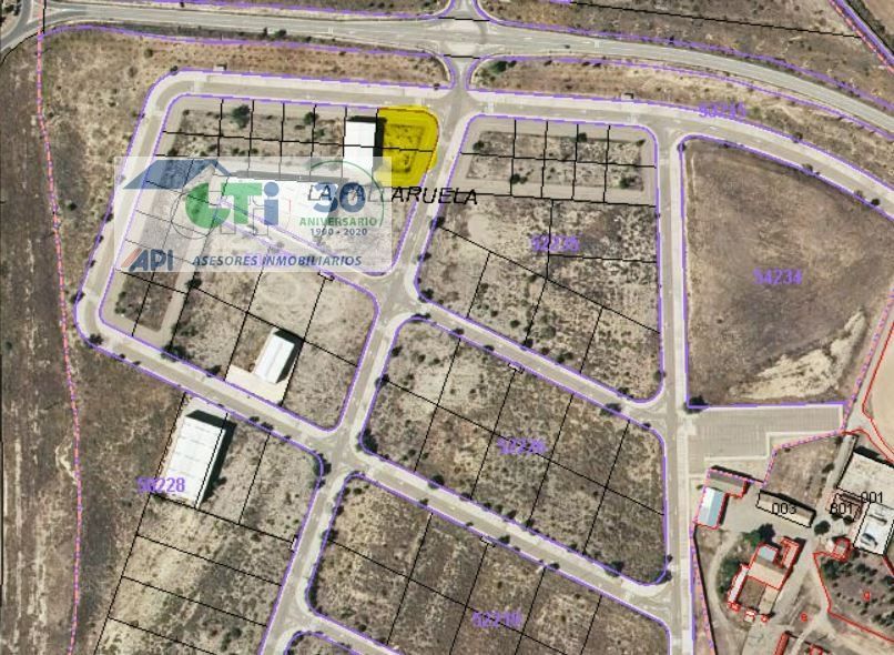 Terreno en venta de 1.821 m2 en San Mateo de Gállego