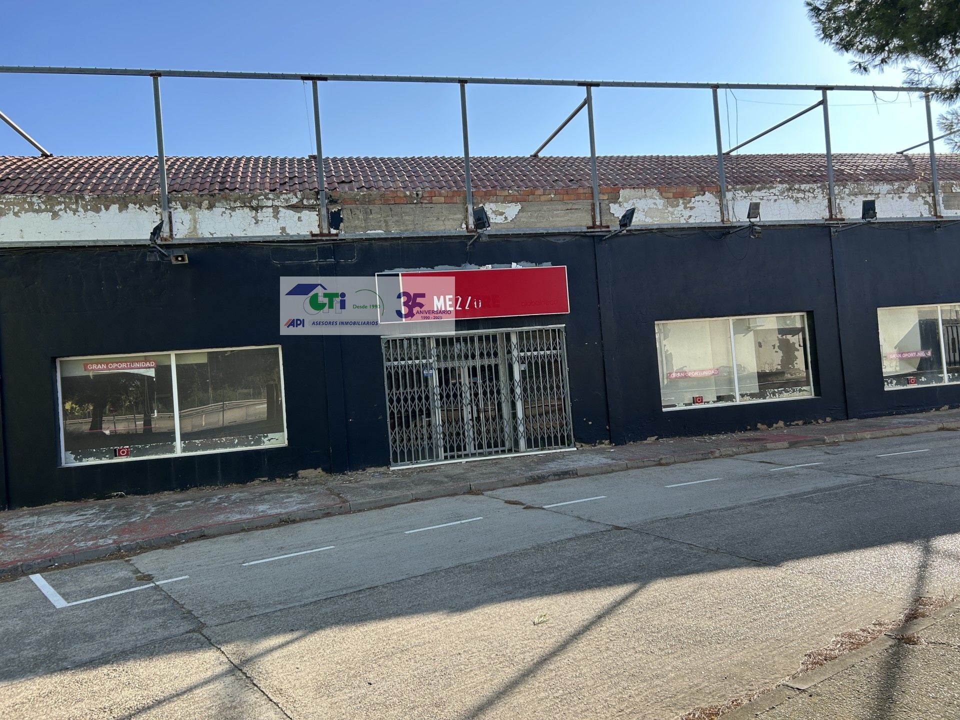 NAVE EN VENTA, 1.040 M2 APROX, POL EUROPA