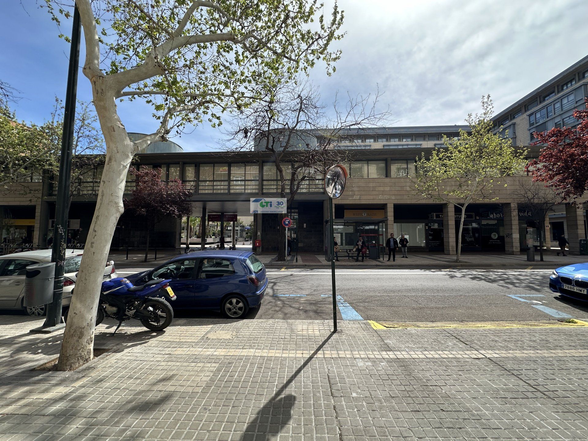 LOCAL CORTES DE ARAGON