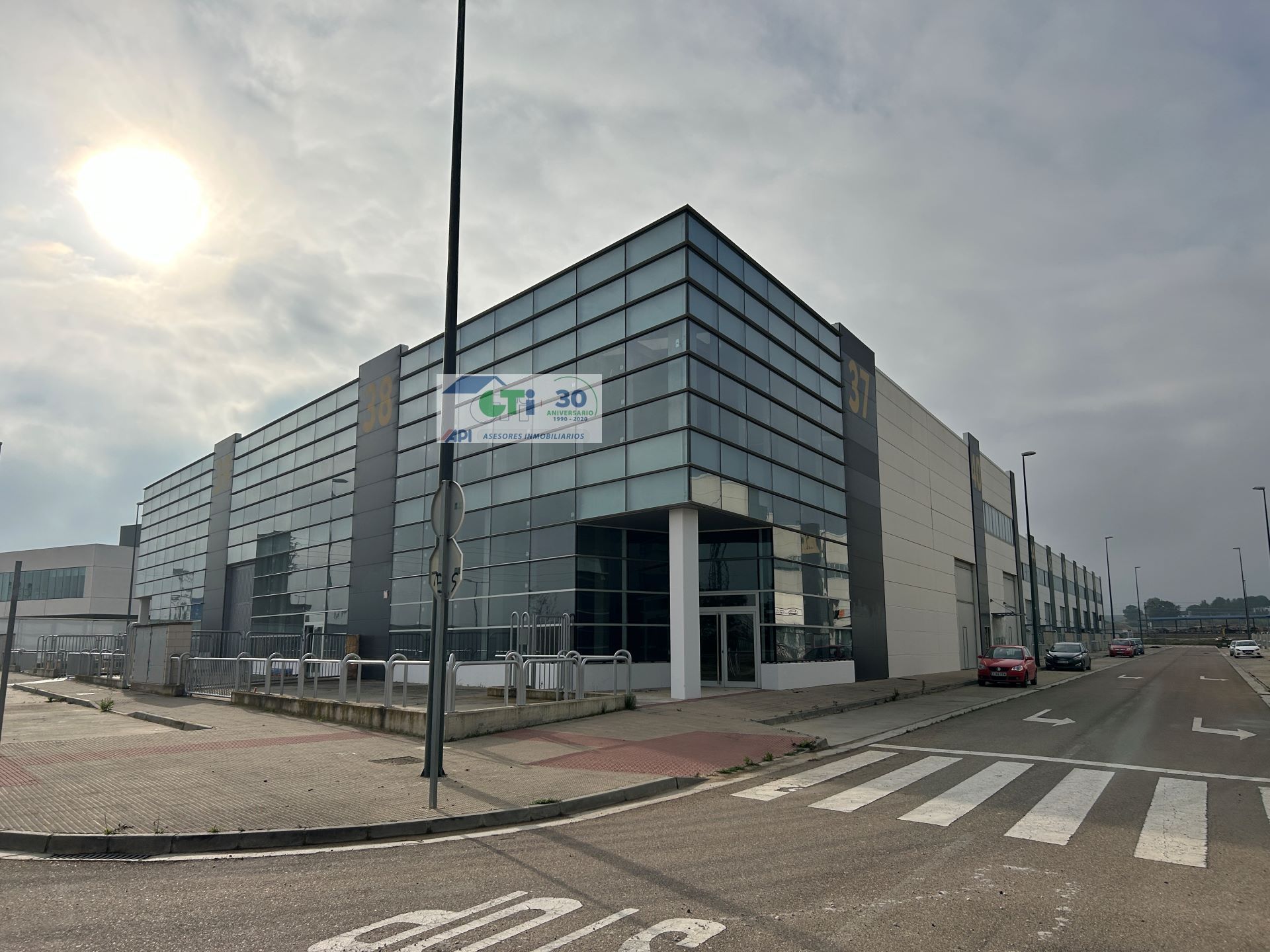 GTI Zaragoza - Naves Industriales - Locales Comerciales