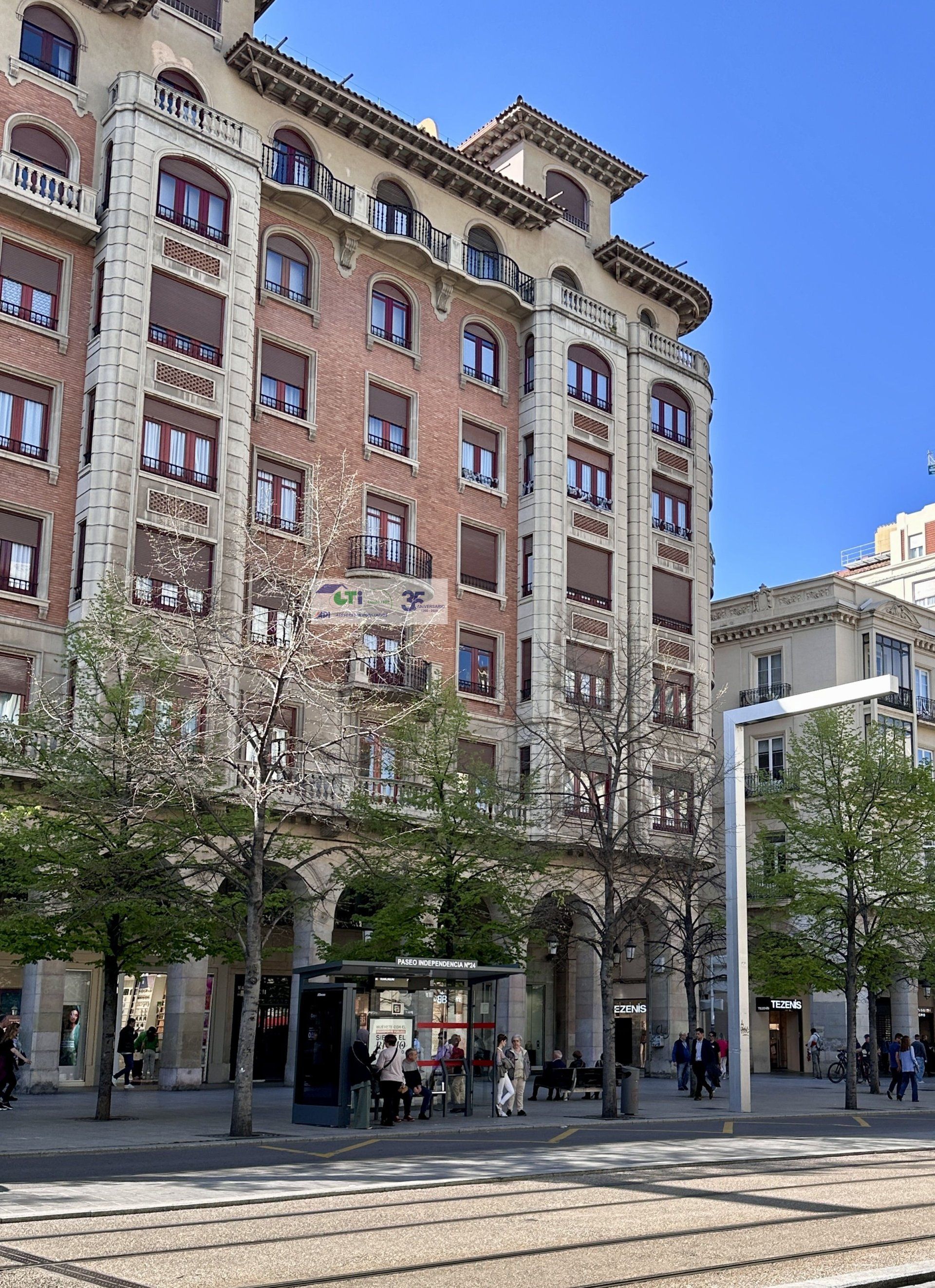 OFICINA ALQUILADA EN VENTA JUNTO PASEO INDEPENDENCIA