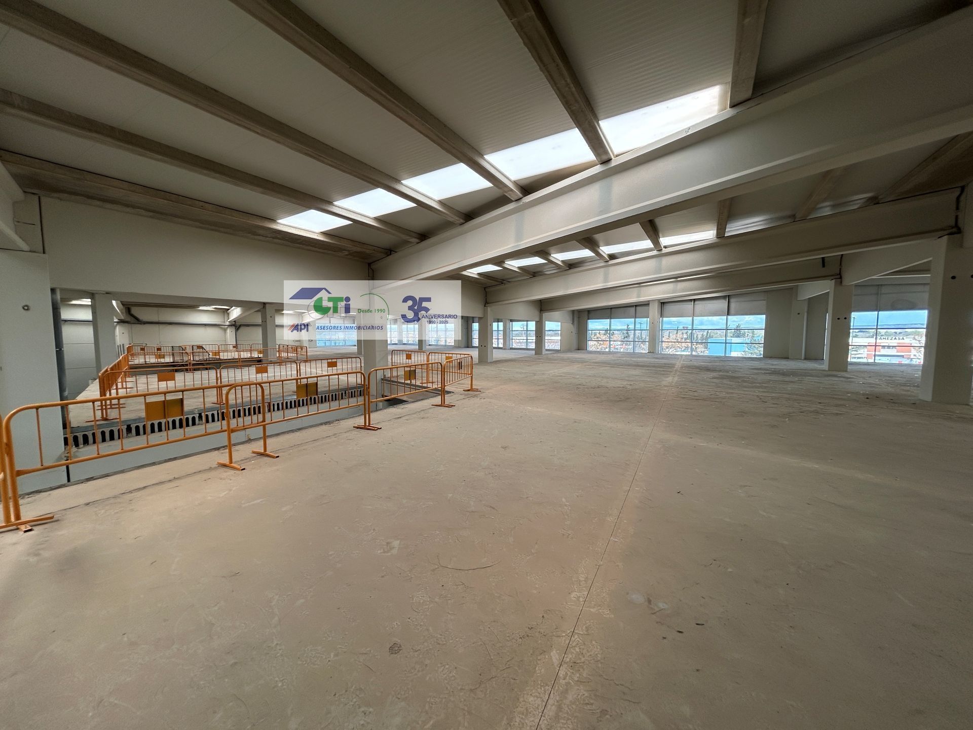 GTI Zaragoza - Naves Industriales - Locales Comerciales