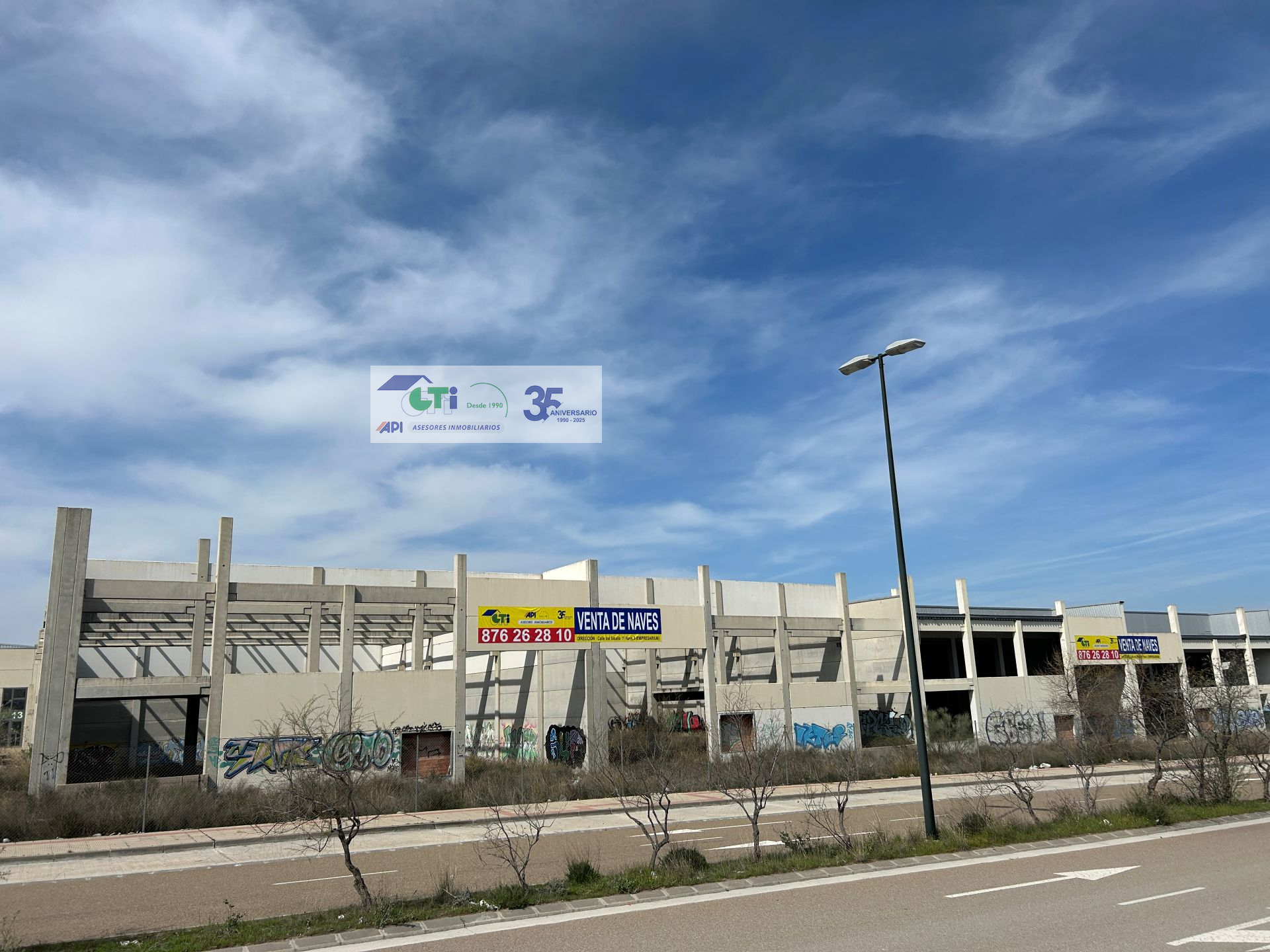 18 NAVES SEMICONSTRUIDAS EN VENTA EN POL. EMPRESARIUM