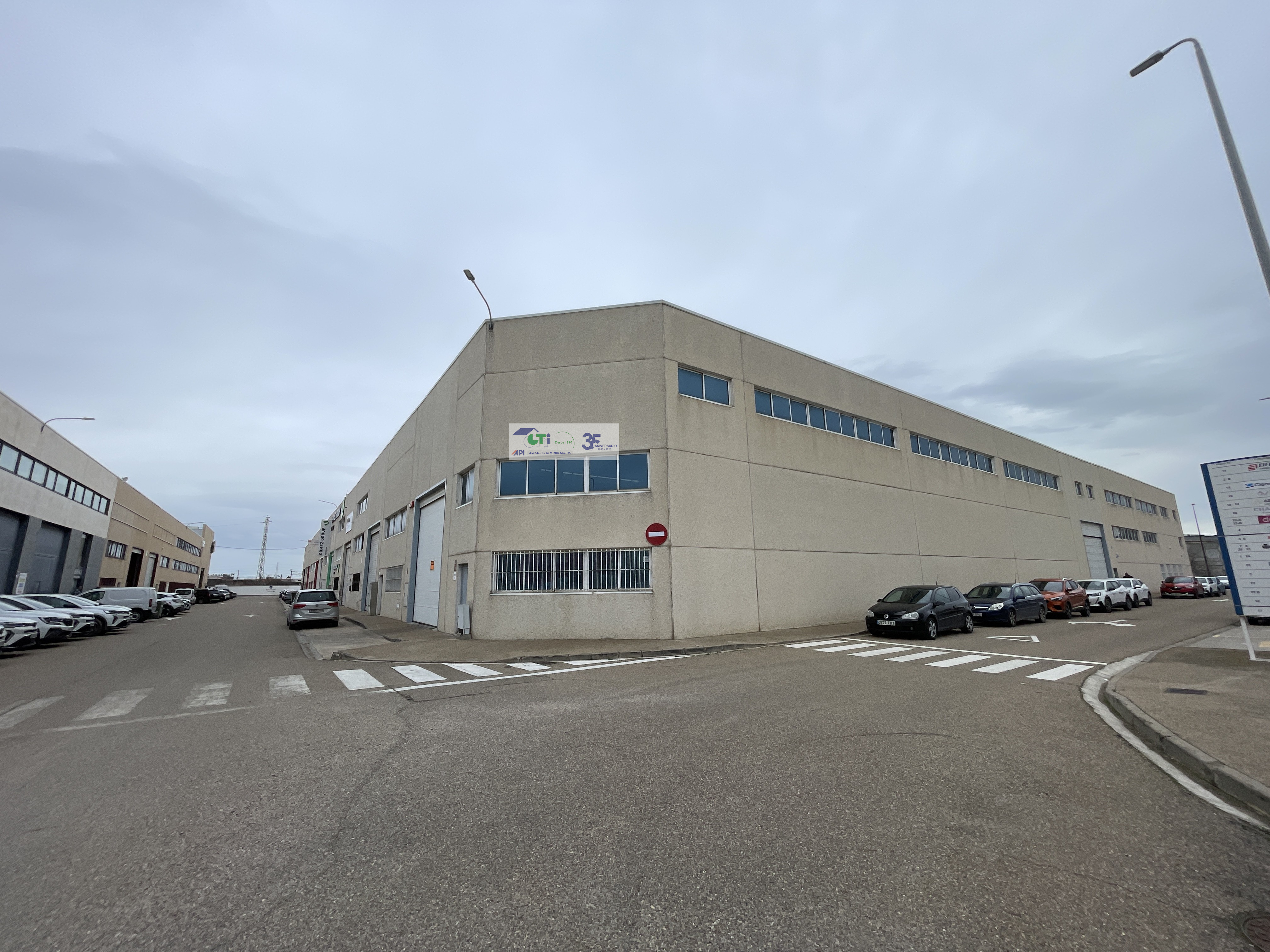 GTI Zaragoza - Naves Industriales - Locales Comerciales