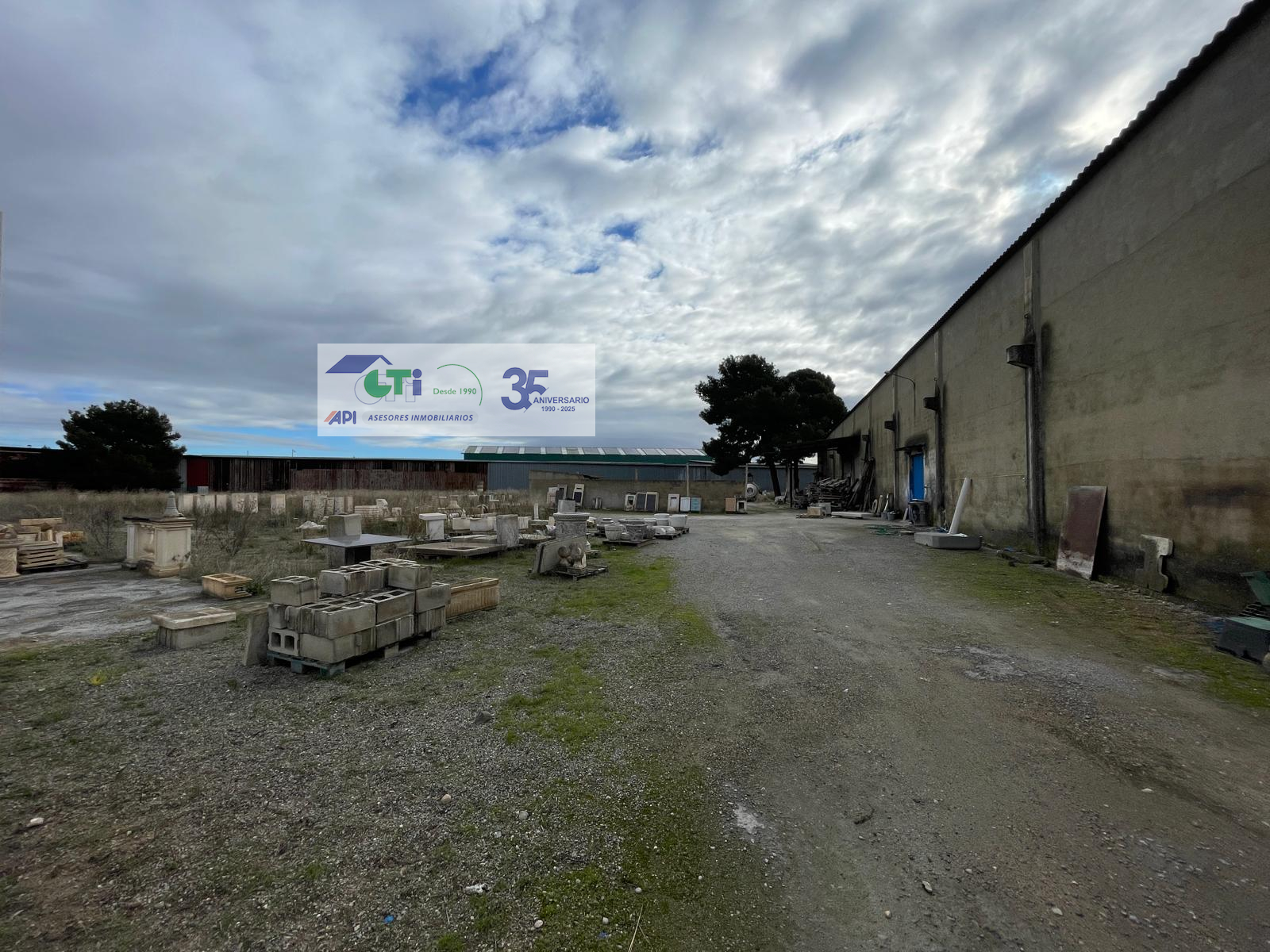 GTI Zaragoza - Naves Industriales - Locales Comerciales