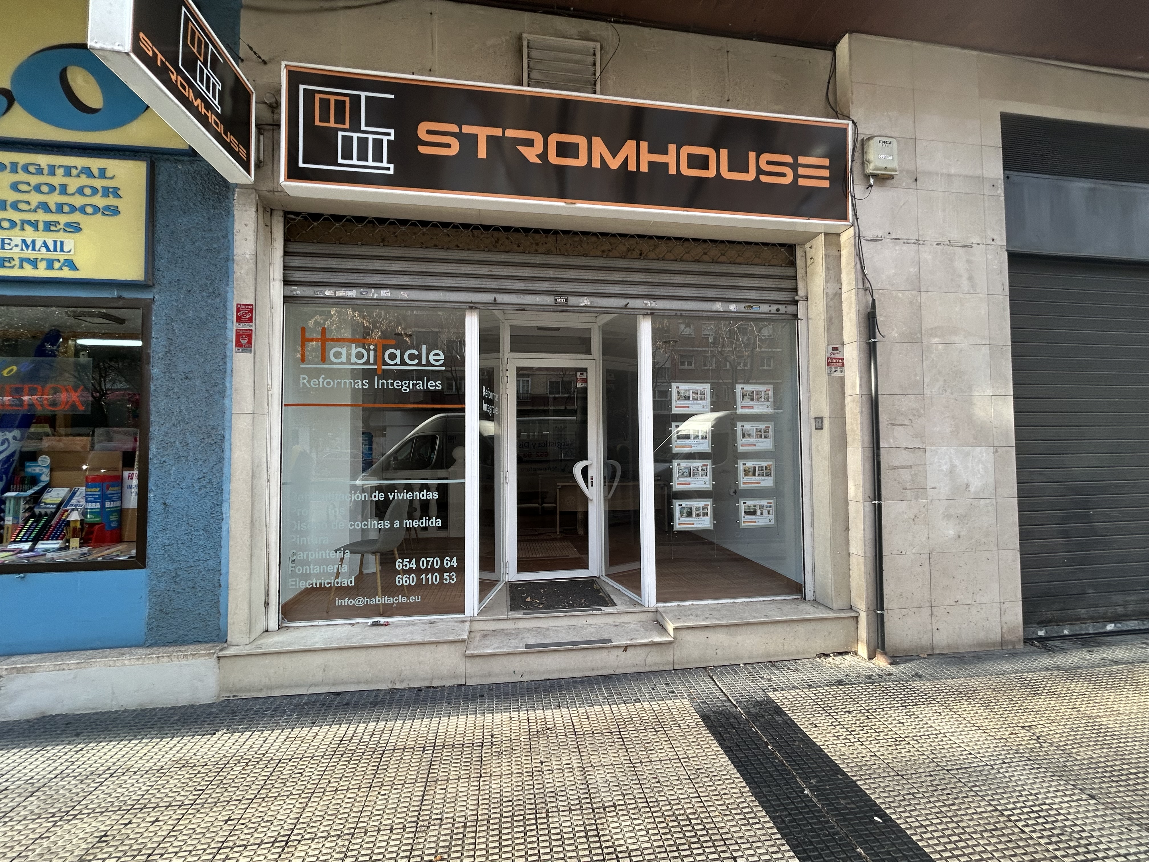 LOCAL CAMINO DE LAS TORRES