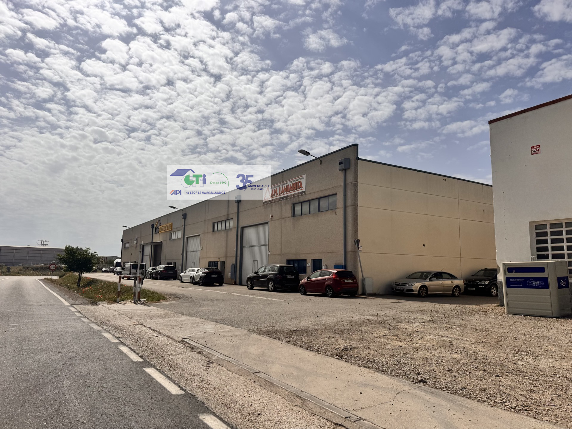 Nave en venta en Épila