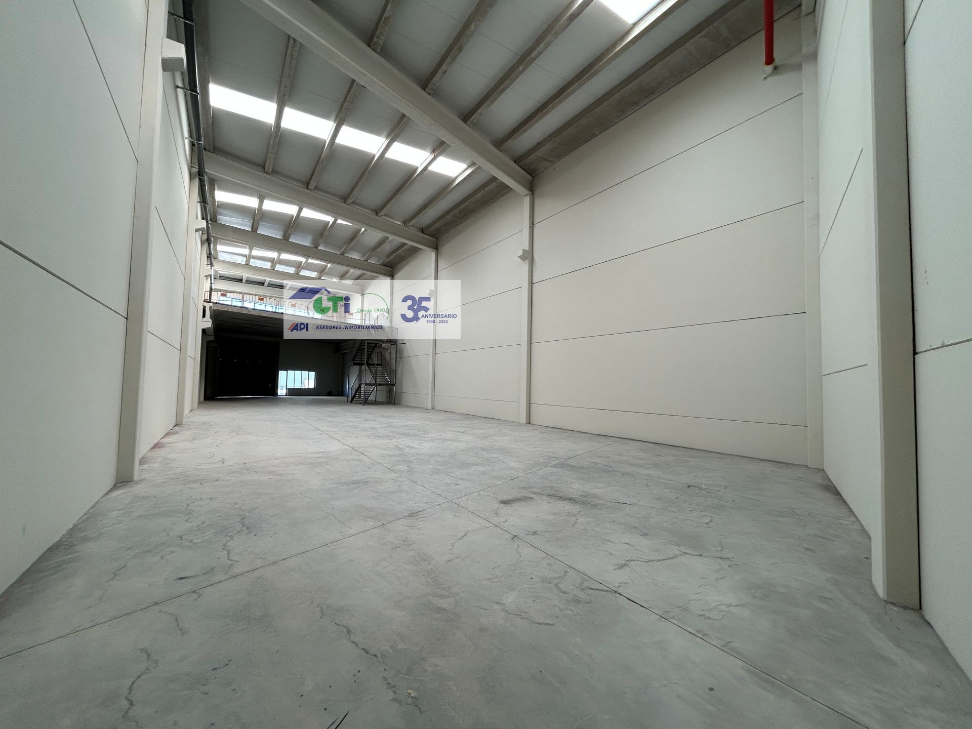 GTI Zaragoza - Naves Industriales - Locales Comerciales