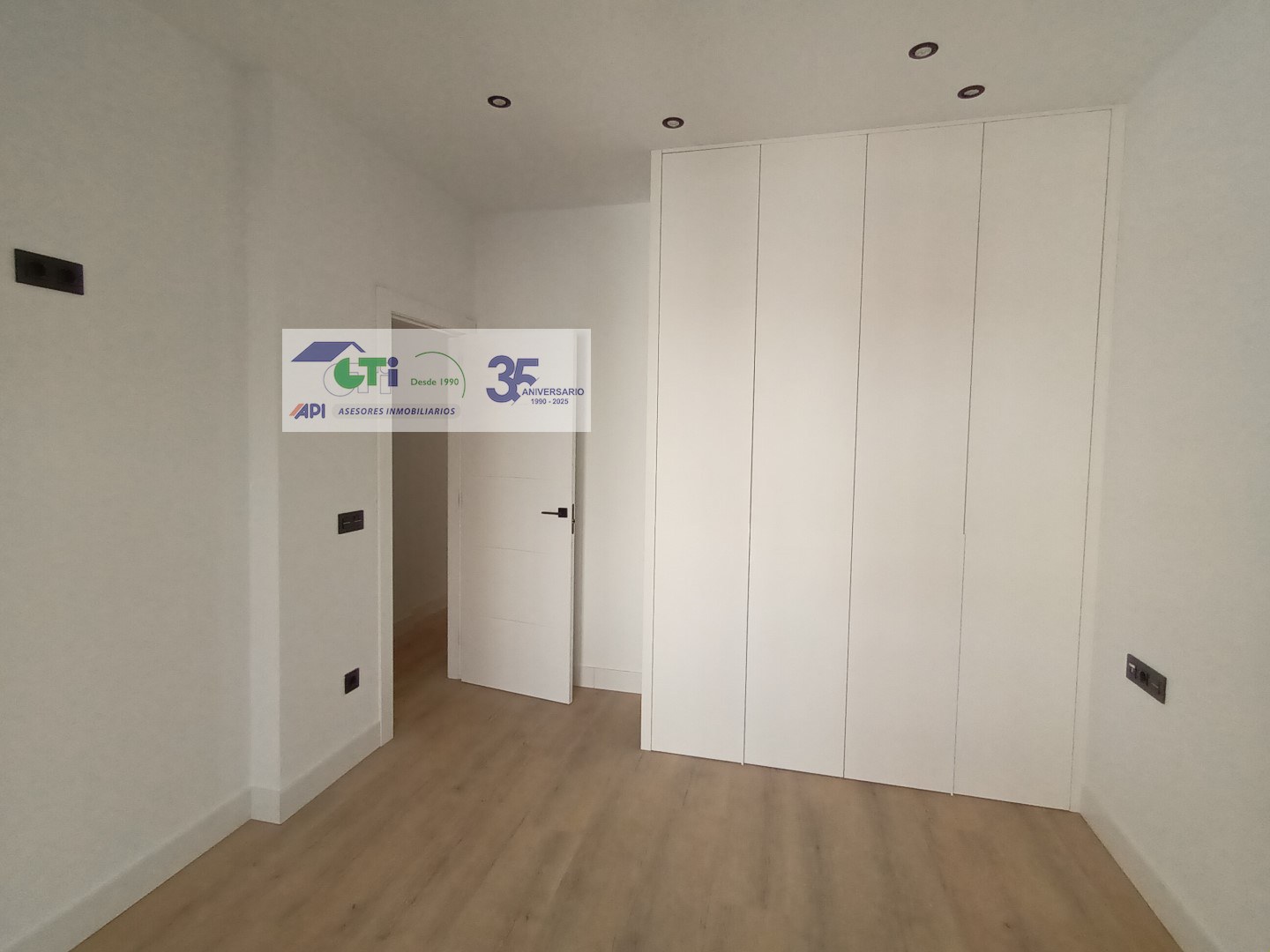 GTI Zaragoza - Naves Industriales - Locales Comerciales
