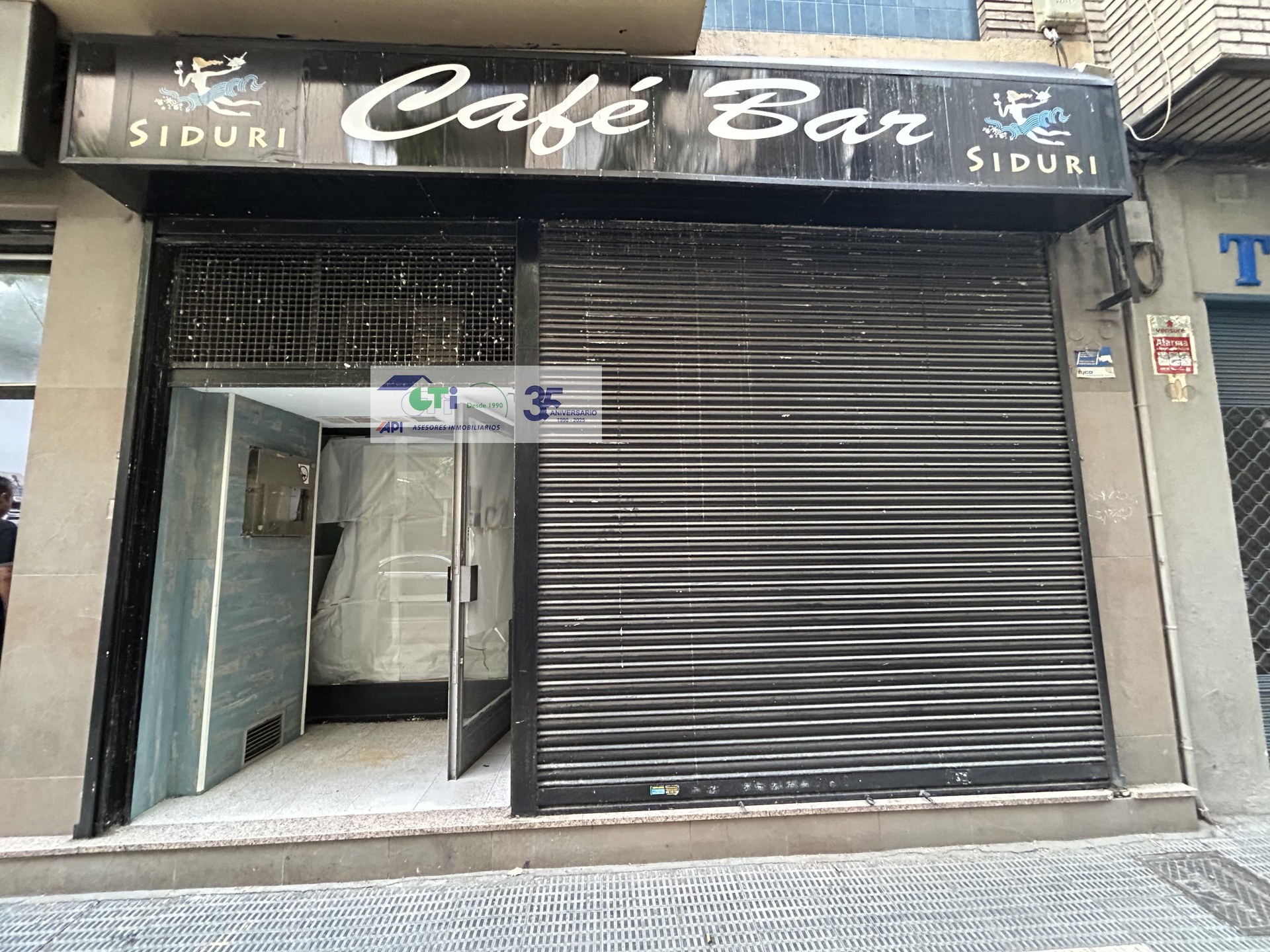 Local en calle Doctor Horno