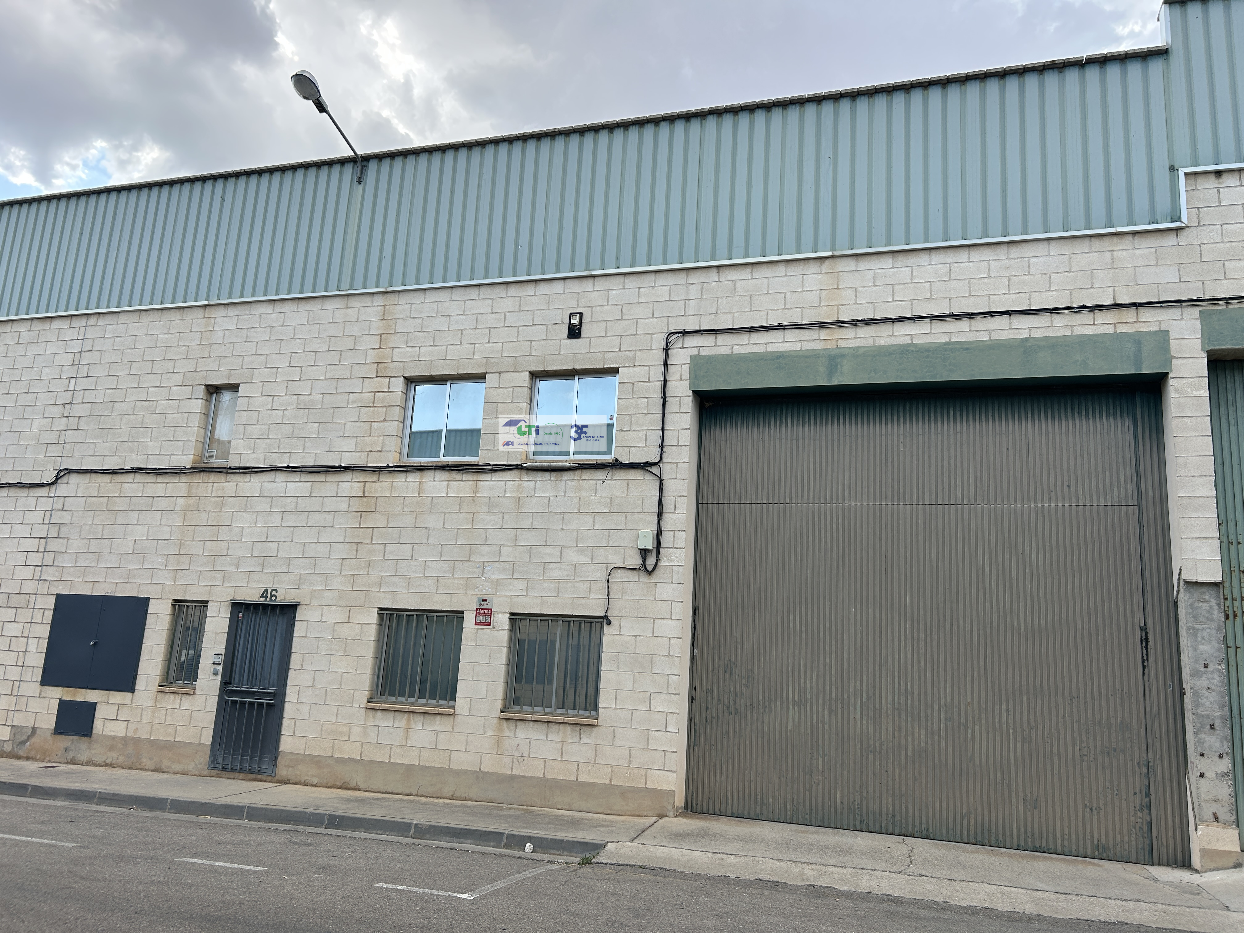 GTI Zaragoza - Naves Industriales - Locales Comerciales