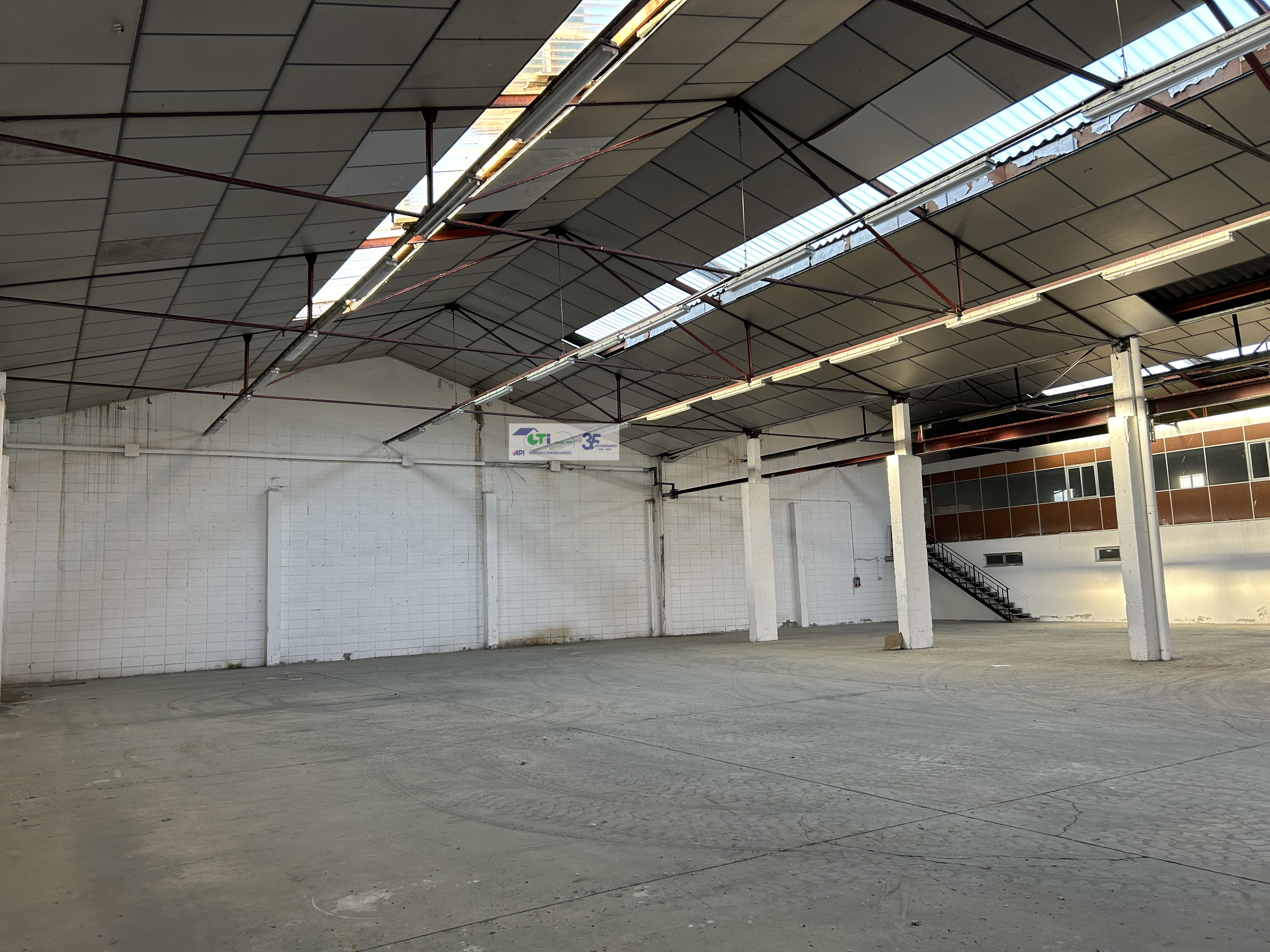GTI Zaragoza - Naves Industriales - Locales Comerciales